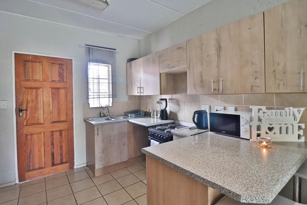2 Bedroom Apartment in Boksburg North, Boksburg