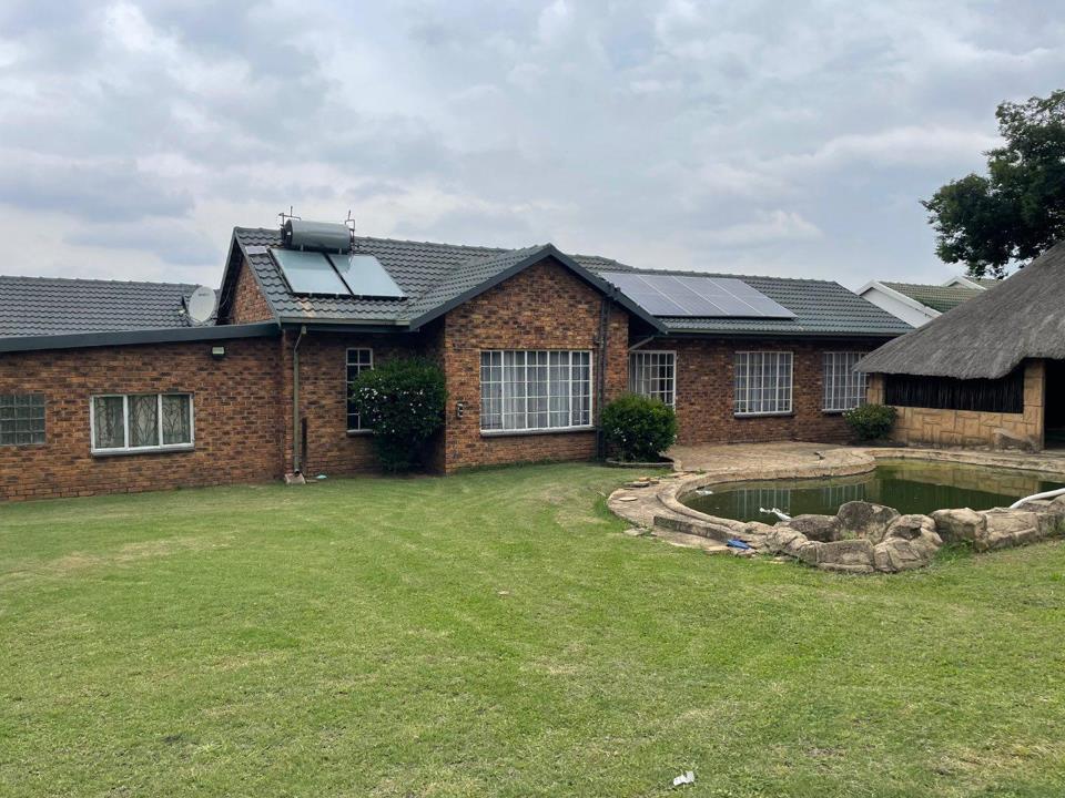 5 Bedroom House in Sunward Park, Boksburg